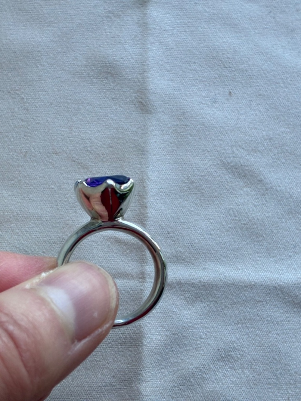 French artisan ring with purple stone - Picture 2 of 10